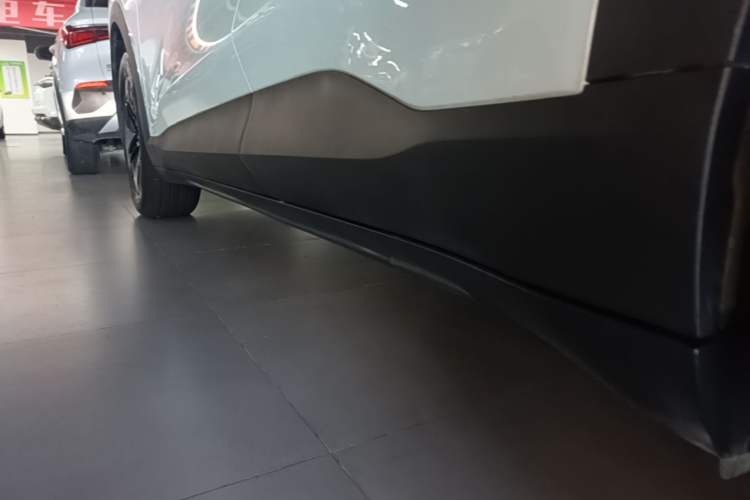 Used Deepal S05 2024 510 Plus Pure Electric Version Left Side Sill