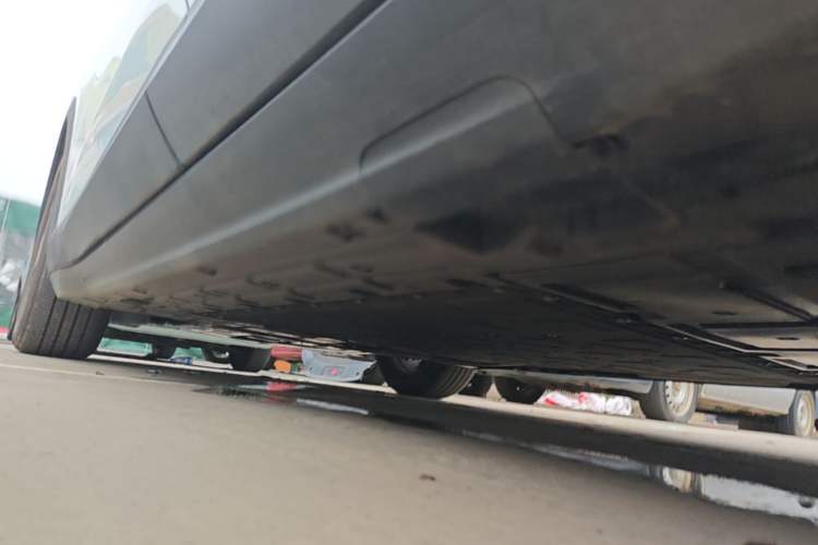 Used Deepal S05 2024 200Max Range-Extended Long-Range Version Left Side Sill