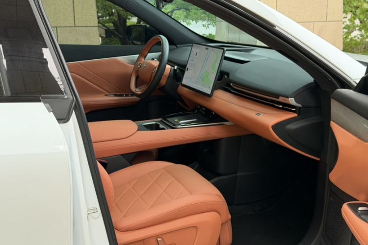 Used Deepal S05 2024 510Max Pure Electric Version Right Front Seat