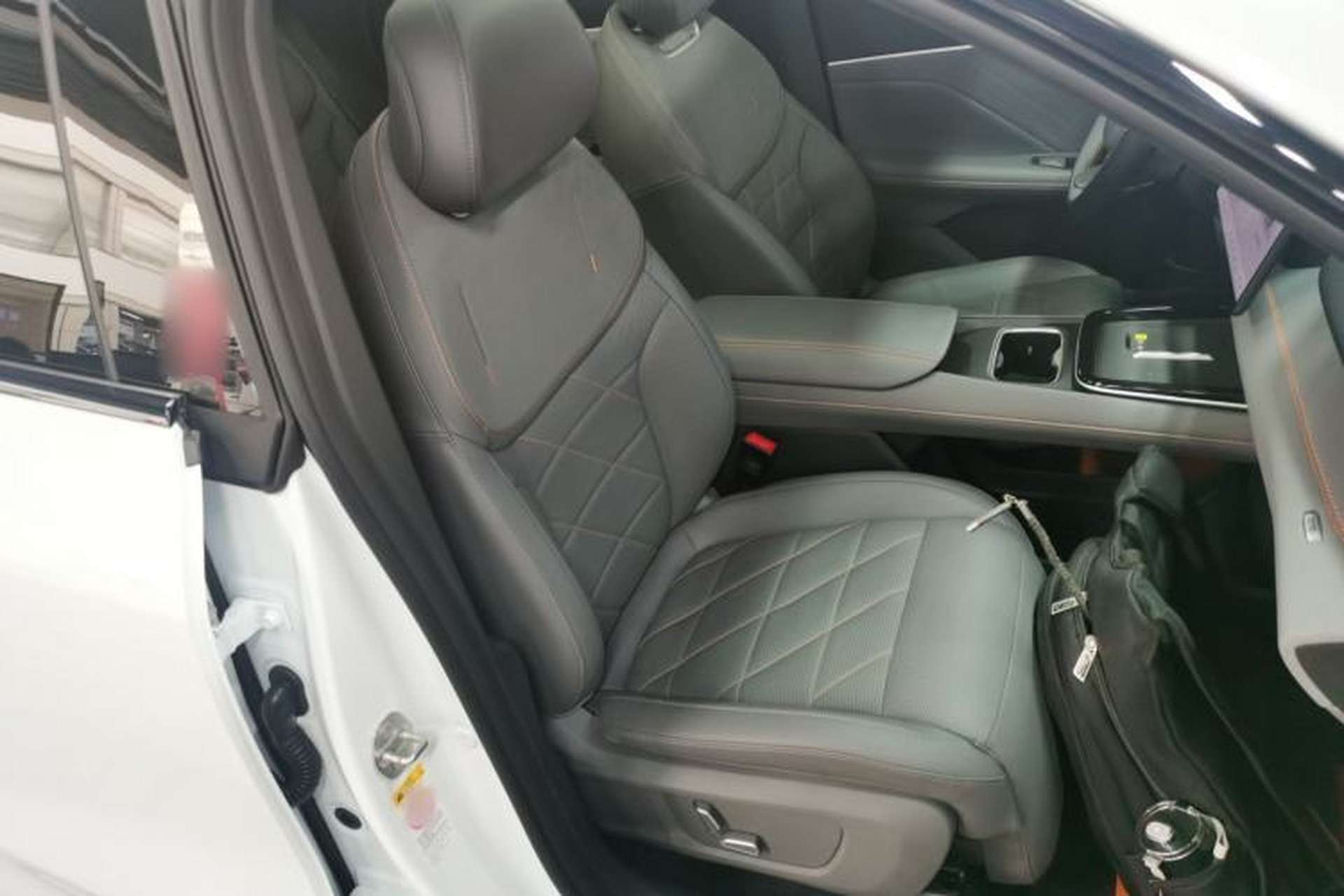 Used Deepal S05 2024 510Max Pure Electric Version Right Front Seat