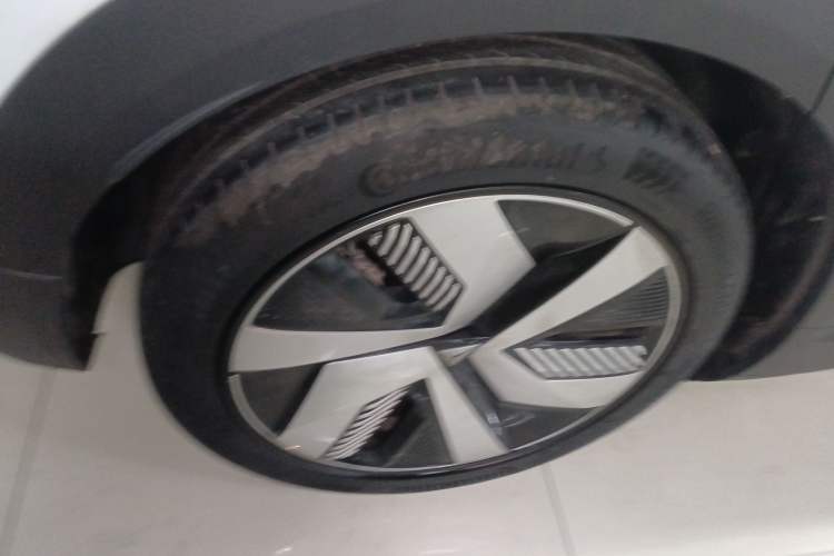 Used Deepal S05 2024 200 Ultra Range-Extended Long-Range Version Right Rear Wheel Hub