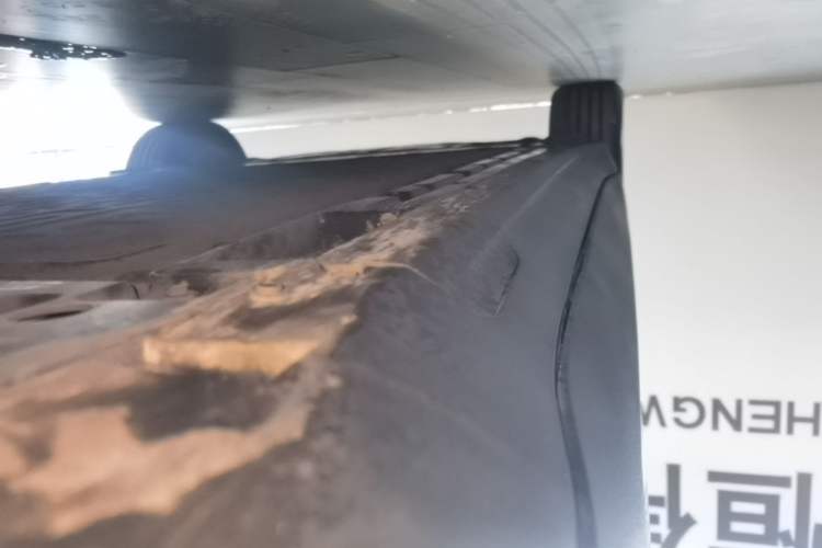 Used Deepal S05 2024 510Max Pure Electric Version Right Side Sill