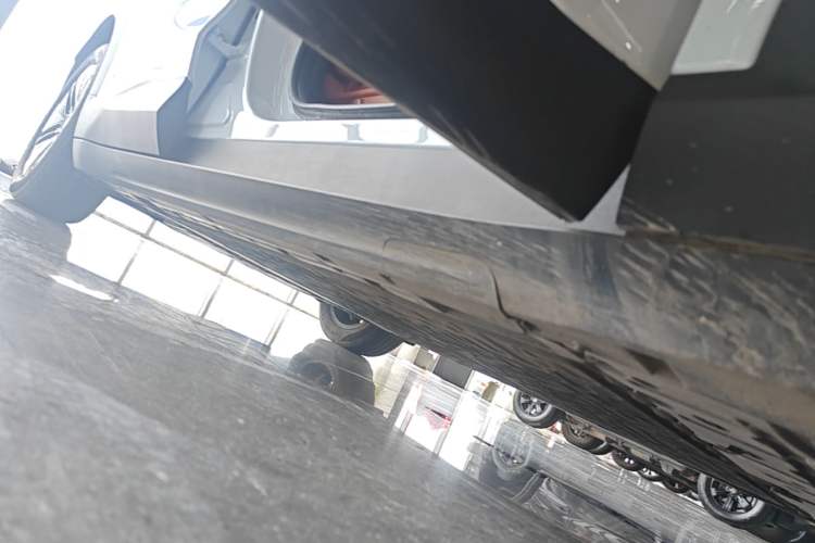 Used Deepal S05 2024 510Max Pure Electric Version Right Side Sill