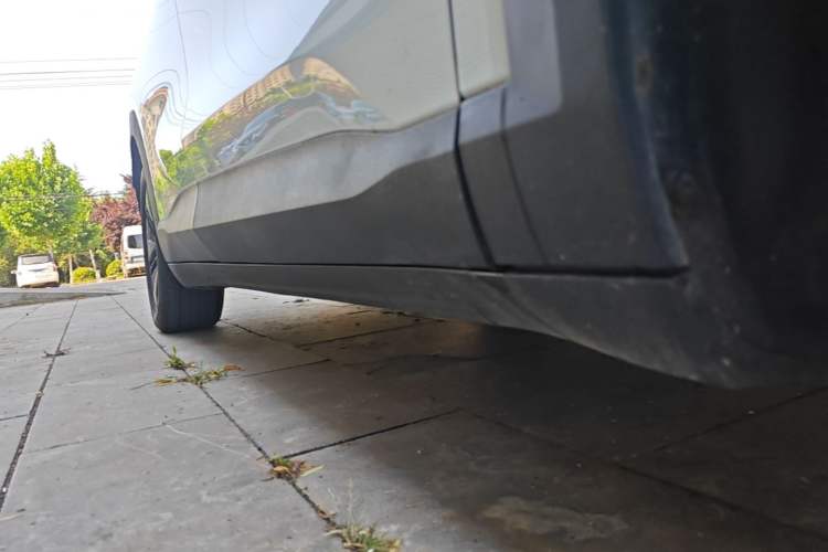 Used Deepal S05 2024 510Max Pure Electric Version Right Side Sill
