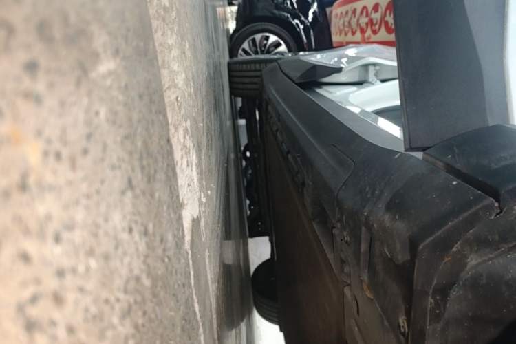 Used Deepal S05 2024 510 Ultra Pure Electric Version Right Side Sill
