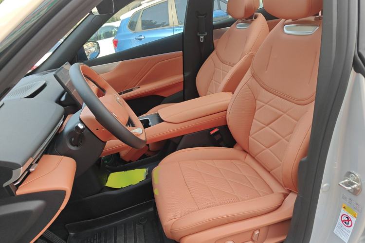 Used Deepal S05 2024 200 Ultra Range-Extended Long-Range Version Left Front Seat