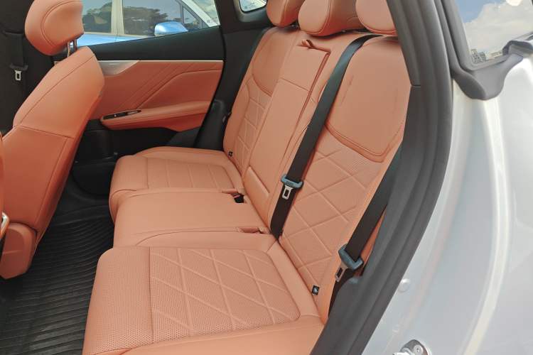 Used Deepal S05 2024 200 Ultra Range-Extended Long-Range Version Left Rear Seat
