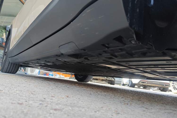 Used Deepal S05 2024 200 Ultra Range-Extended Long-Range Version Left Side Sill