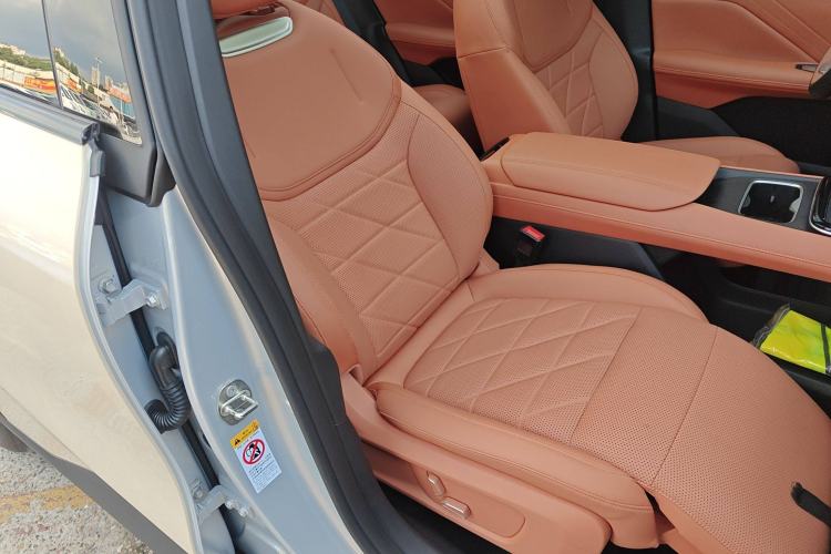 Used Deepal S05 2024 200 Ultra Range-Extended Long-Range Version Right Front Seat