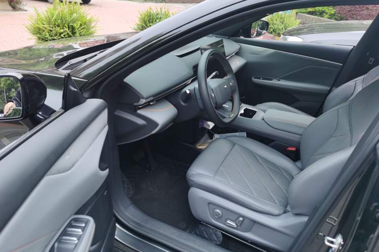 Used Deepal S05 2026 Model 520Max Pure Electric Edition Driver Seat