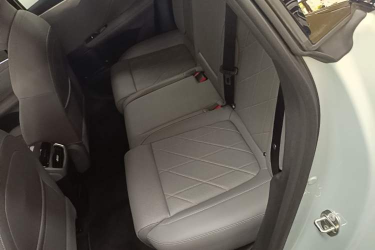 Used Deepal S05 2026 Model 520Ultra Pure Electric Edition Left Rear Seat