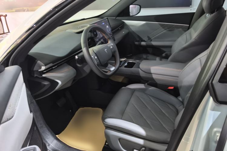 Used Deepal S05 2026 Model 520Lite Pure Electric Edition Left Front Seat