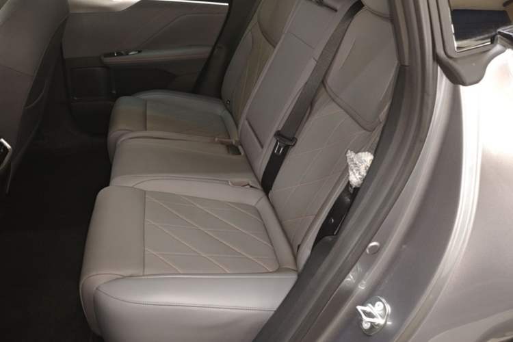 Used Deepal S05 2026 Model 520Max Pure Electric Edition Left Rear Seat
