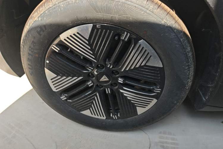 Used Deepal S05 2026 Model 520Plus Pure Electric Edition Right Rear Wheel Hub