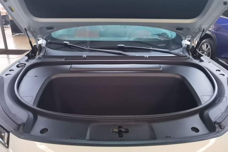 Used Deepal S05 2026 Model 520Max Pure Electric Edition Engine Bay