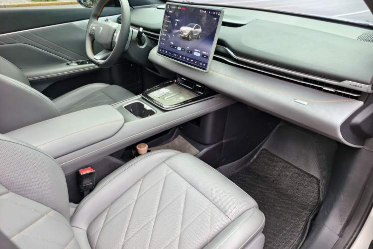 Used Deepal S05 2026 Model 520Max Pure Electric Edition Interior 4