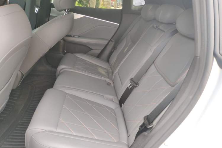 Used Deepal S05 2026 Model 520Max Pure Electric Edition Left Rear Seat