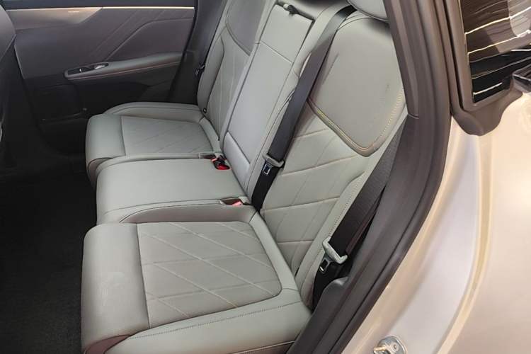 Used Deepal S05 2026 Model 520Max Pure Electric Edition Left Rear Seat