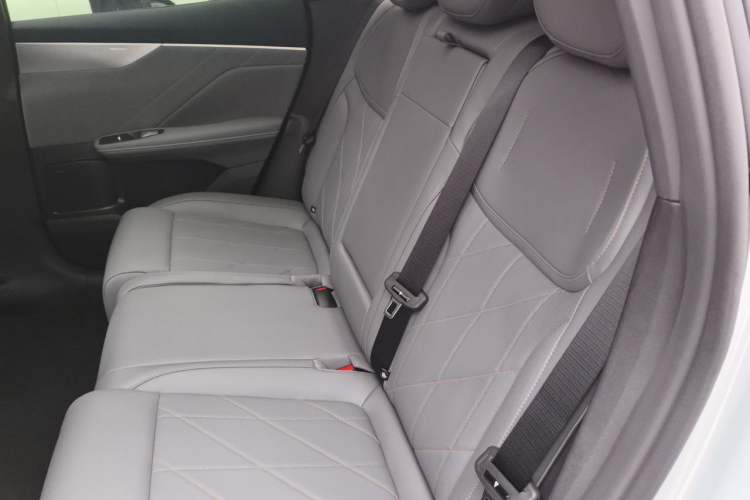 Used Deepal S05 2026 Model 520Max Pure Electric Edition Left Rear Seat