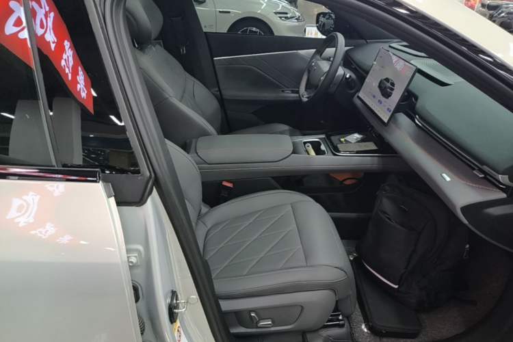 Used Deepal S05 2026 Model 520Max Pure Electric Edition Right Front Seat