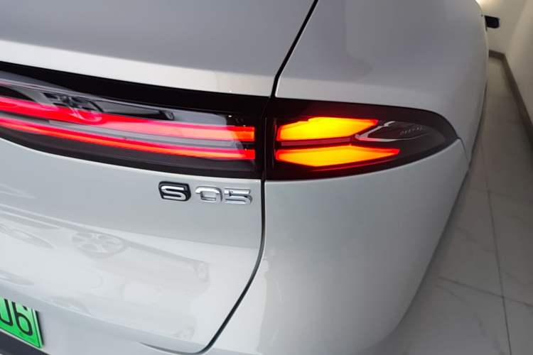 Used Deepal S05 2026 Model 520Max Pure Electric Edition Right Rear Taillight