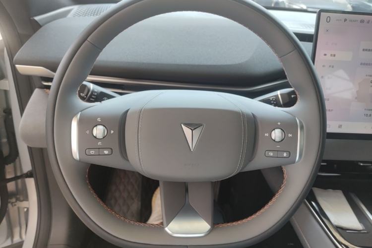 Used Deepal S05 2026 Model 620Plus Pure Electric Edition Steering Wheel