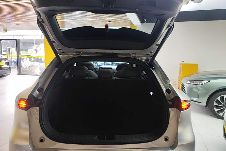 Used Deepal S05 2026 Model 520Max Pure Electric Edition Trunk