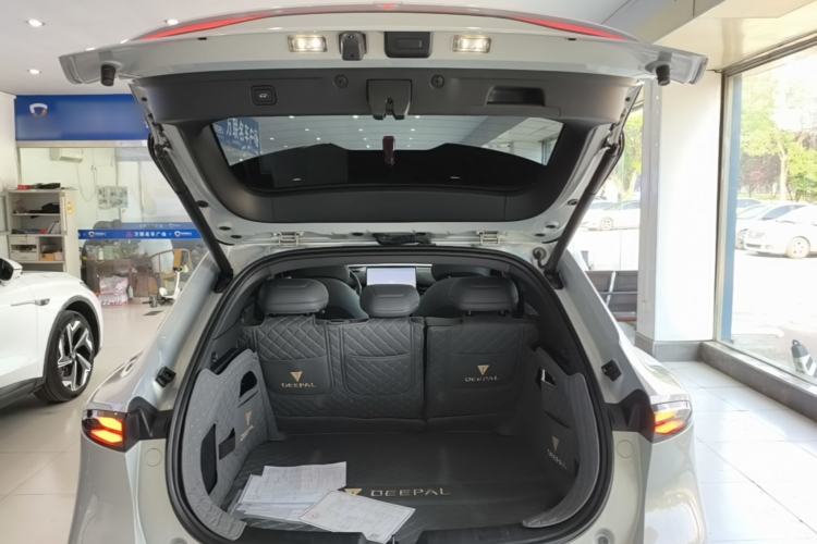 Used Deepal S05 2026 Model 620Max Pure Electric Edition Trunk