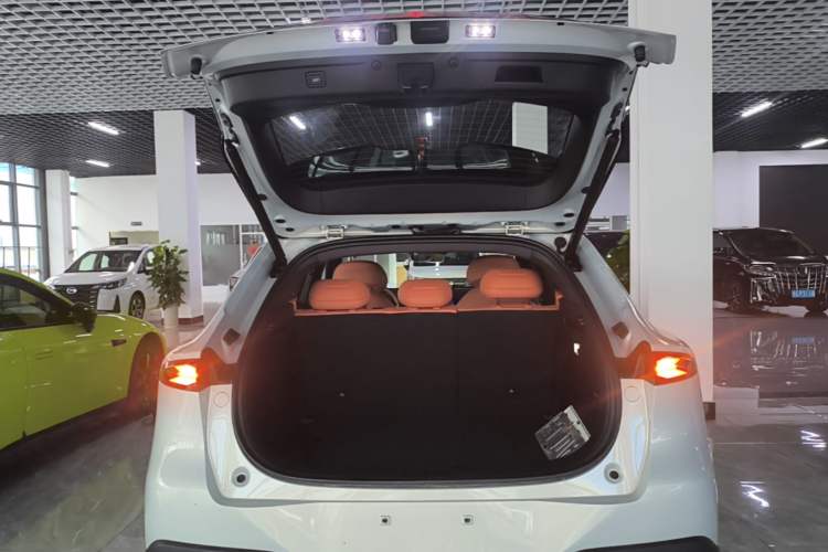 Used Deepal S05 2026 Model 520Max Pure Electric Edition Trunk