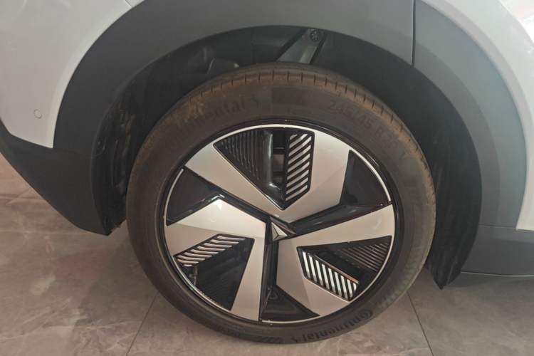 Used Deepal S05 2026 Model 620Max Pure Electric Edition Right Rear Wheel Hub