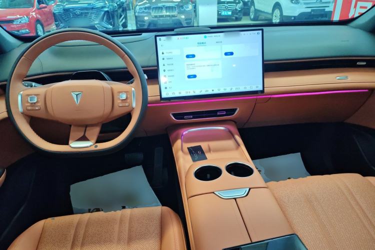 Used Deepal S07 2025 215Max Huawei Qiankun Intelligent Driving ADS SE Range-Extended Version Center Console