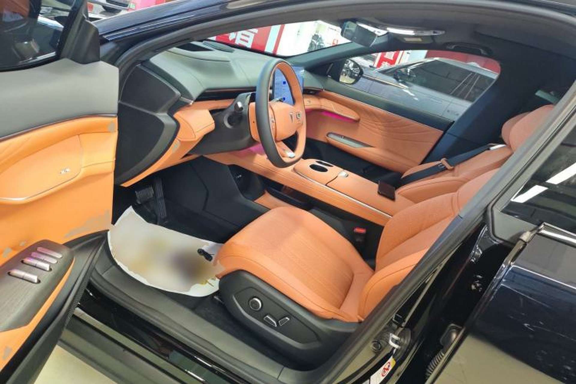 Used Deepal S07 2025 215Max Huawei Qiankun Intelligent Driving ADS SE Range-Extended Version Driver Seat