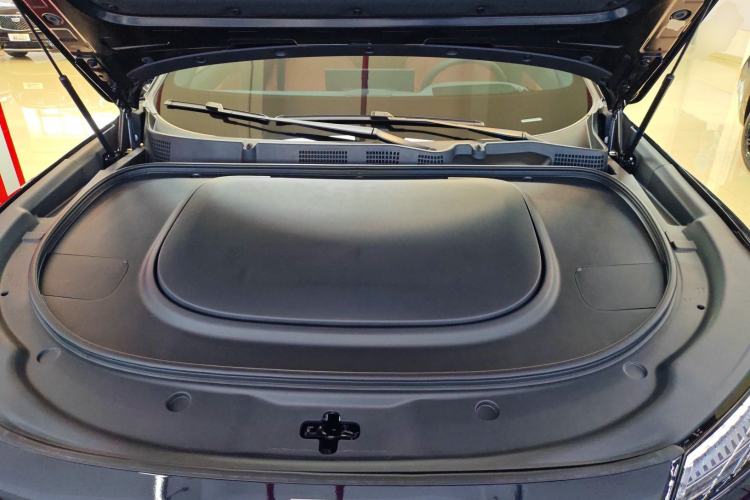 Used Deepal S07 2025 215Max Huawei Qiankun Intelligent Driving ADS SE Range-Extended Version Engine Bay