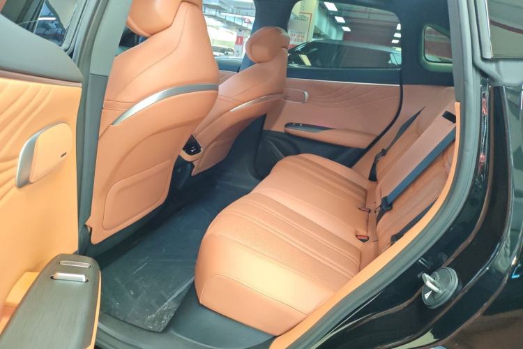 Used Deepal S07 2025 215Max Huawei Qiankun Intelligent Driving ADS SE Range-Extended Version Left Rear Seat