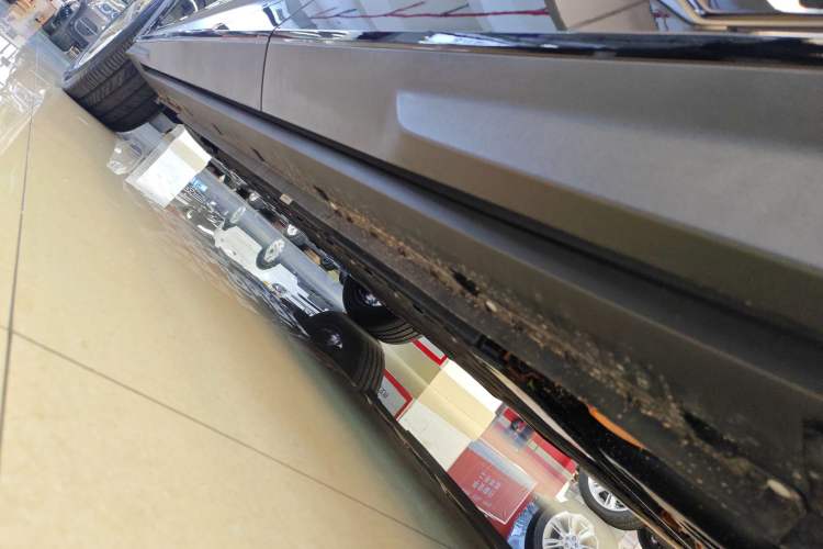Used Deepal S07 2025 215Max Huawei Qiankun Intelligent Driving ADS SE Range-Extended Version Left Side Sill