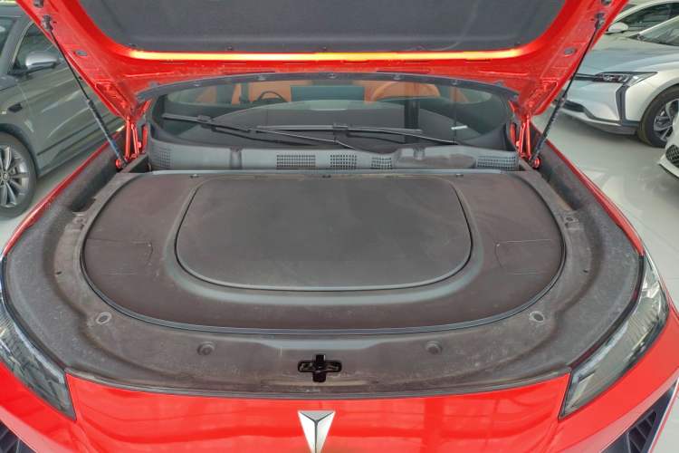 Used Deepal S07 2024 215Max Qiankun Intelligent Driving ADS SE Range-Extended Version Engine Bay