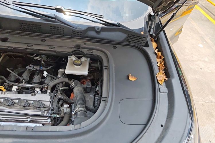 Used Deepal S07 2023 200Max Range-Extended Version Engine Bay Left