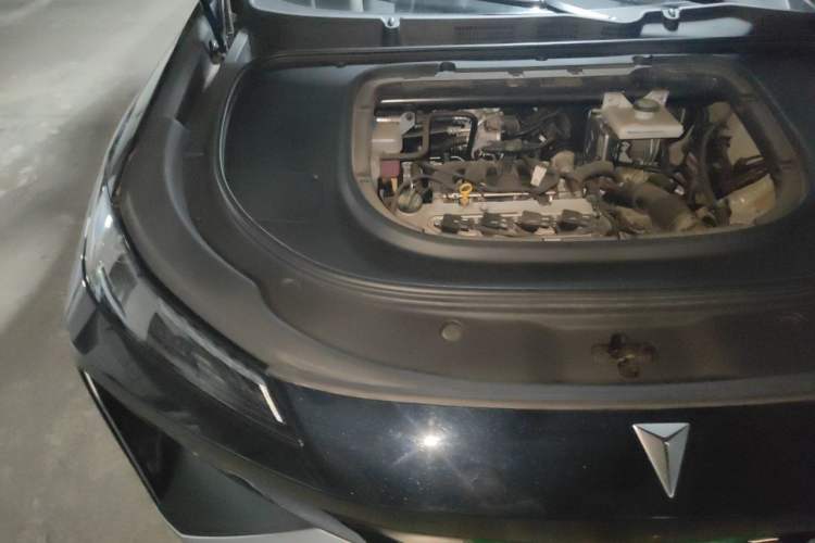 Used Deepal S07 2023 200Max Range-Extended Version Engine Bay Right