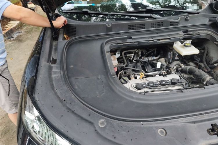 Used Deepal S07 2023 200Max Range-Extended Version Engine Bay Right