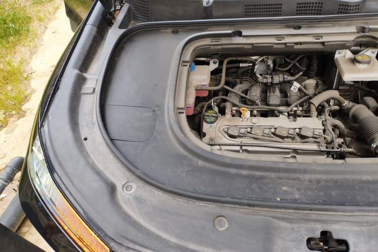 Used Deepal S07 2023 200Max Range-Extended Version Engine Bay Right