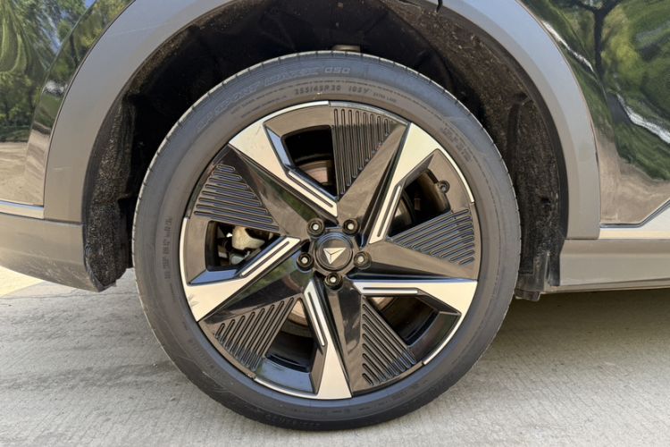 Used Deepal S07 2023 200Max Range-Extended Version Exterior 12