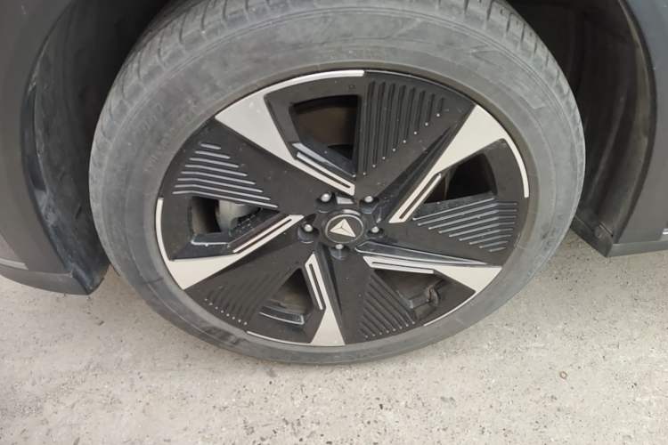 Used Deepal S07 2023 121Max Range-Extended Version Exterior 4