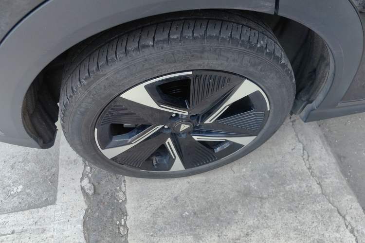 Used Deepal S07 2023 121Pro Range-Extended Version Exterior 8