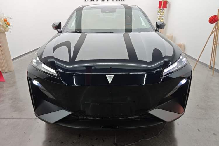 Used Deepal S07 2023 200Max Range-Extended Version Front