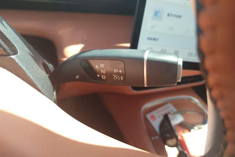 Used Deepal S07 2023 S7i 200Max Extended-Range Model Gear Lever