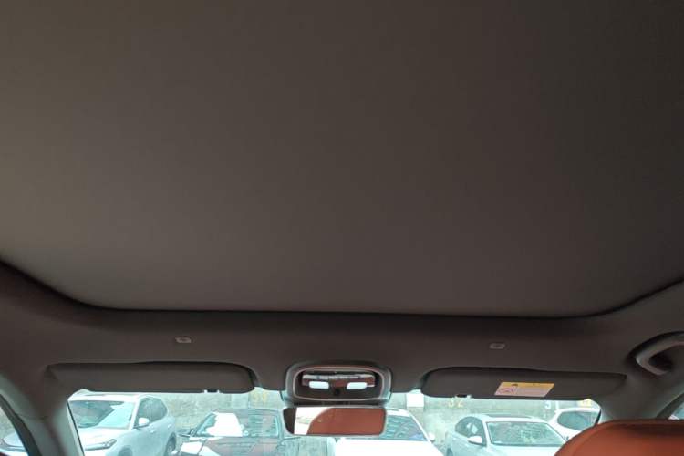 Used Deepal S07 2023 121Max Range-Extended Version Headliner
