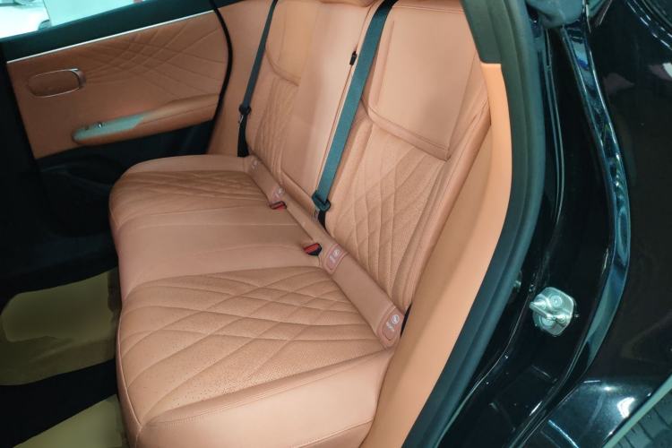 Used Deepal S07 2023 200Max Range-Extended Version Interior 4