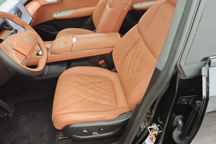Used Deepal S07 2023 200Max Range-Extended Version Left Front Seat