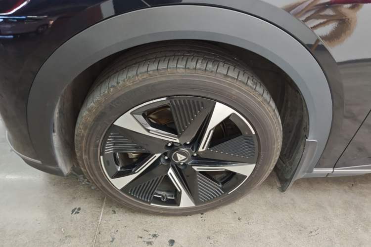 Used Deepal S07 2023 200Max Range-Extended Version Left Front Wheel Hub