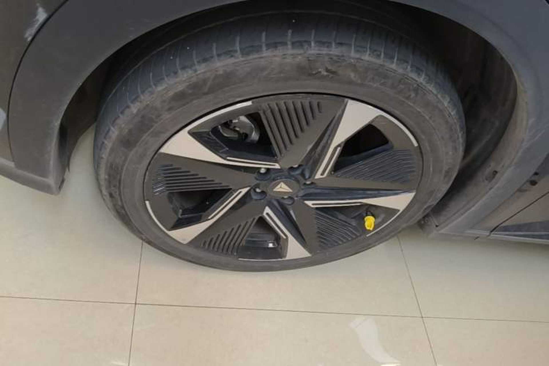 Used Deepal S07 2023 200Max Range-Extended Version Left Front Wheel Hub